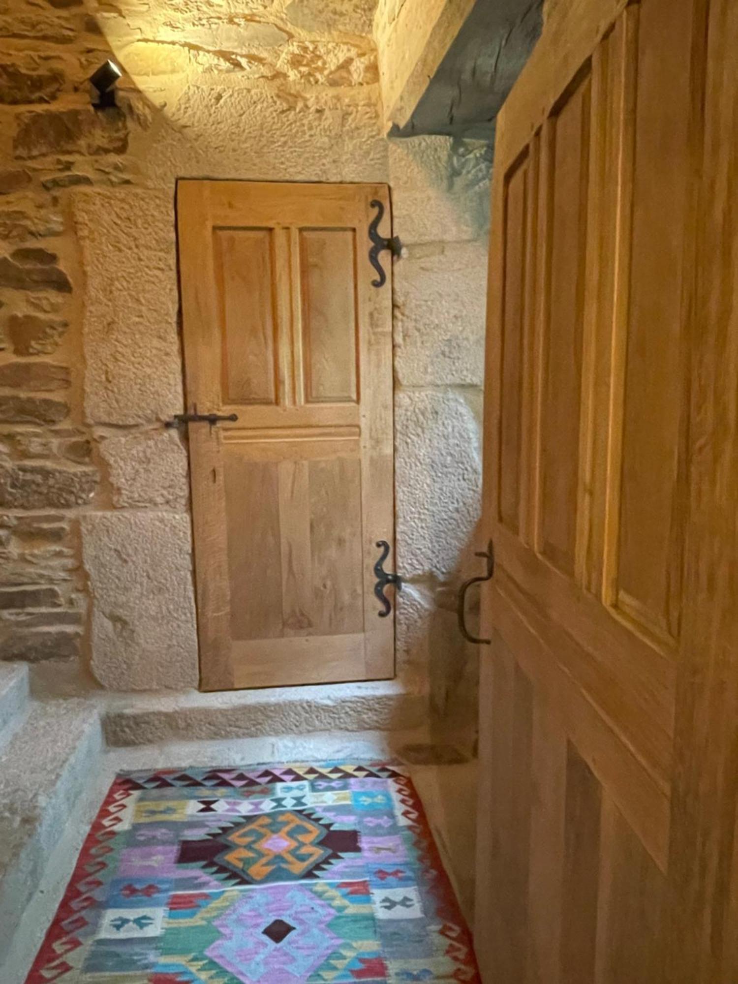 Manoir Medieval Du XV Ieme Siecle Minihy-Tréguier Εξωτερικό φωτογραφία